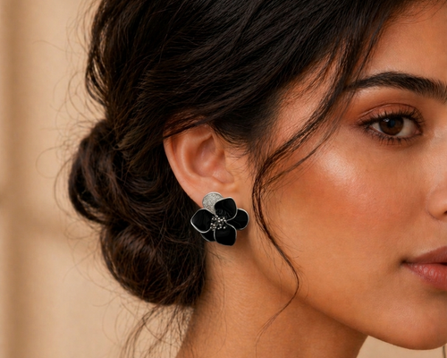 Black flower stud