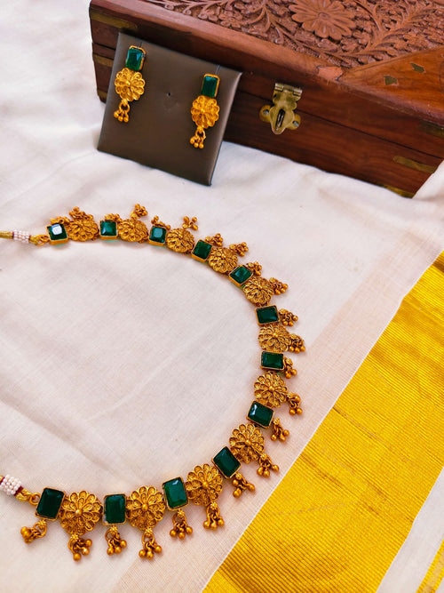 Emerald Pushpa Necklace Set | TRDNK-14