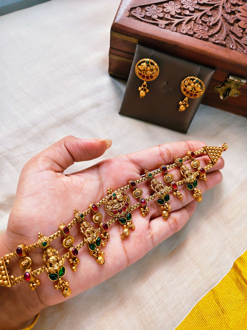 Aaradhya Temple Choker Set | TRDNK-50