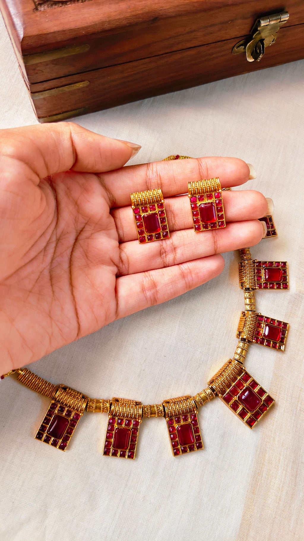 Crimson Heritage Necklace Set | TRDNK-57