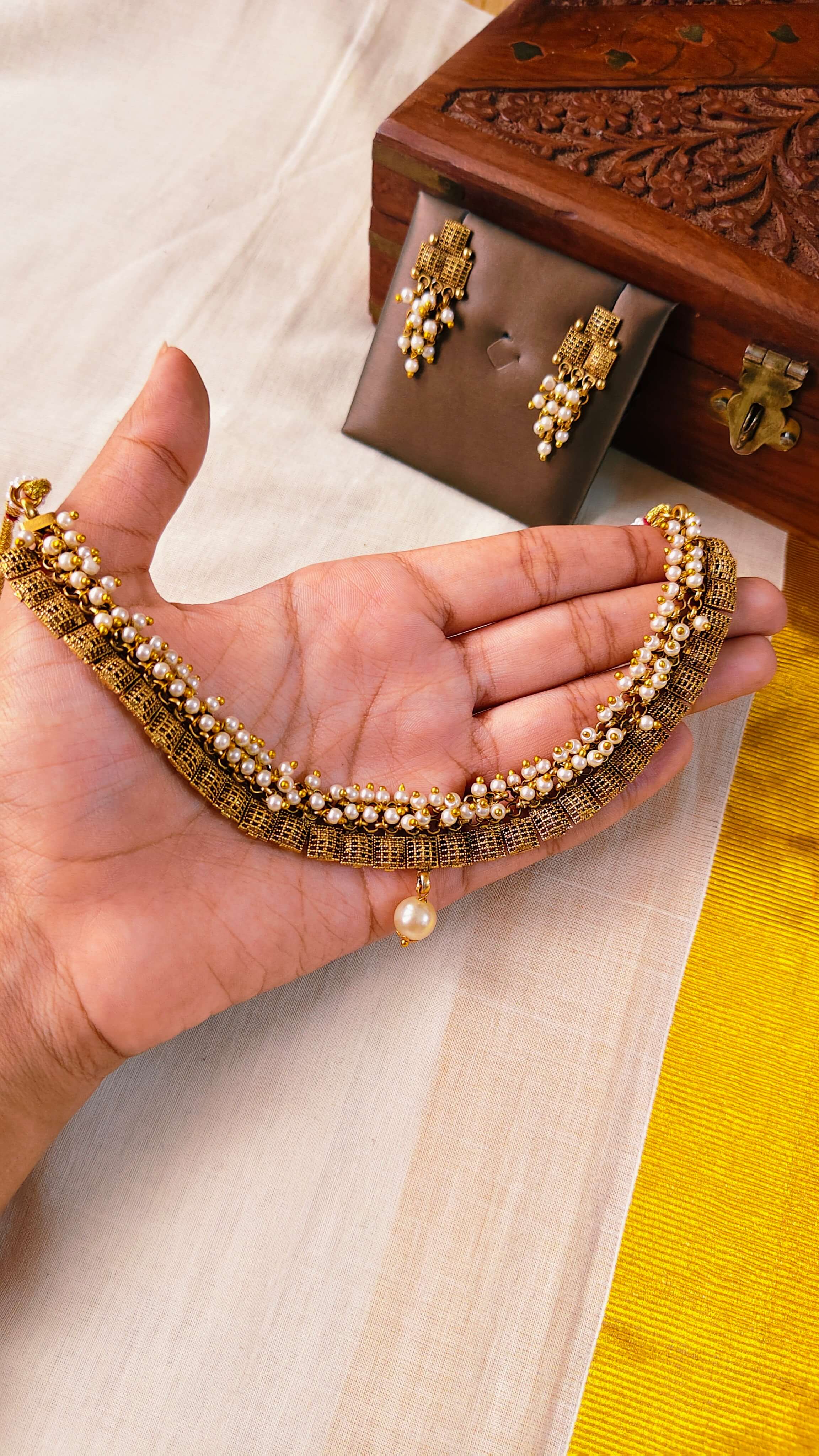 Mrinal Pearl Heritage Necklace Set | TRDNK67