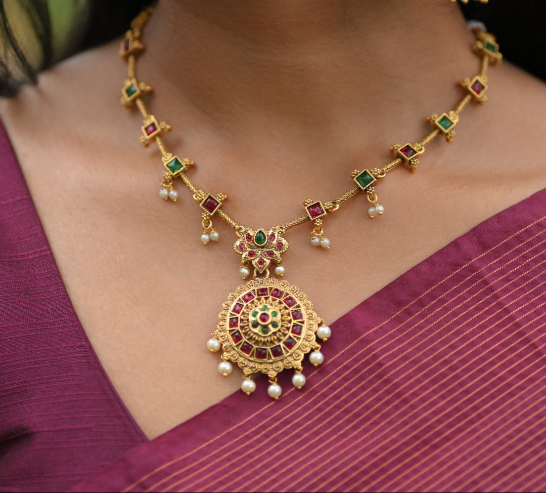 Ratna Chakra Heritage Pendant Necklace Set | TRDNK-71