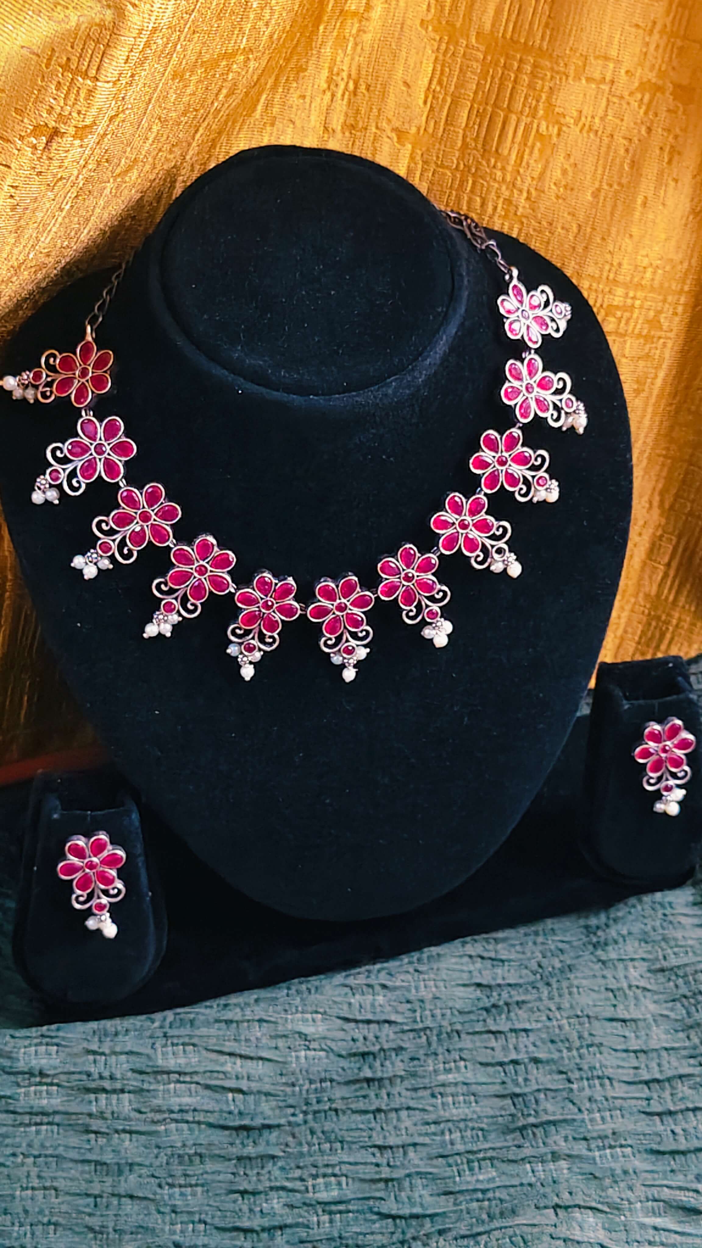 Ruvia Bloom Necklace Set | OXDNK-01