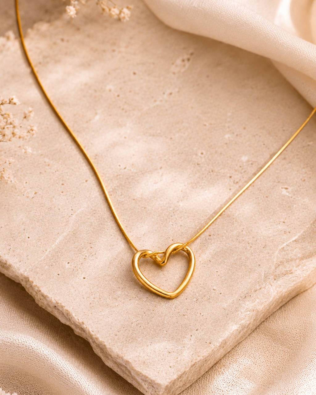 stainless steel gold heart pendant necklace